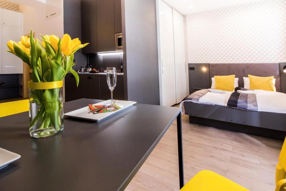 Apartamento In The Hearth Of The City Centre, Old Town Square - 3Min Praga Exterior foto