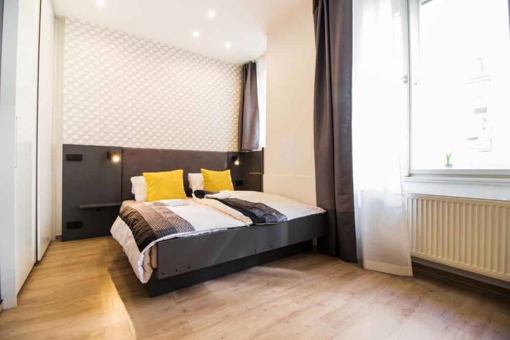 Apartamento In The Hearth Of The City Centre, Old Town Square - 3Min Praga Exterior foto